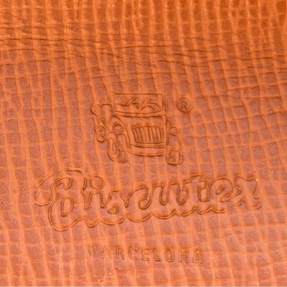 Biscuter Barcelona Leather Handbag - Picture 14 of 16